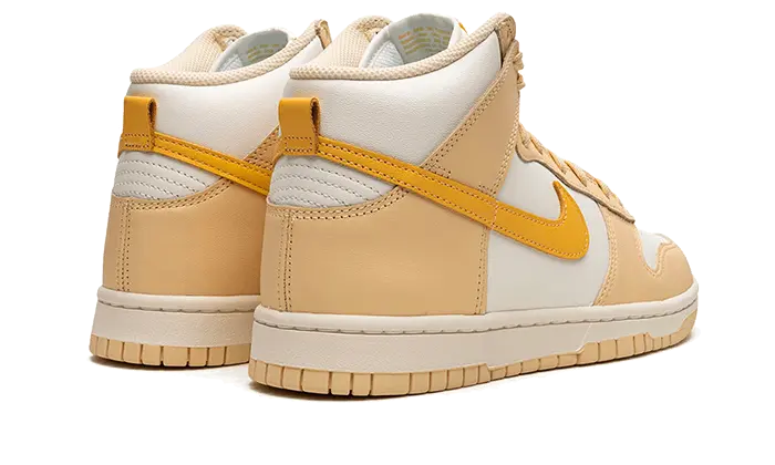 Nike Dunk High Pale Vanilla